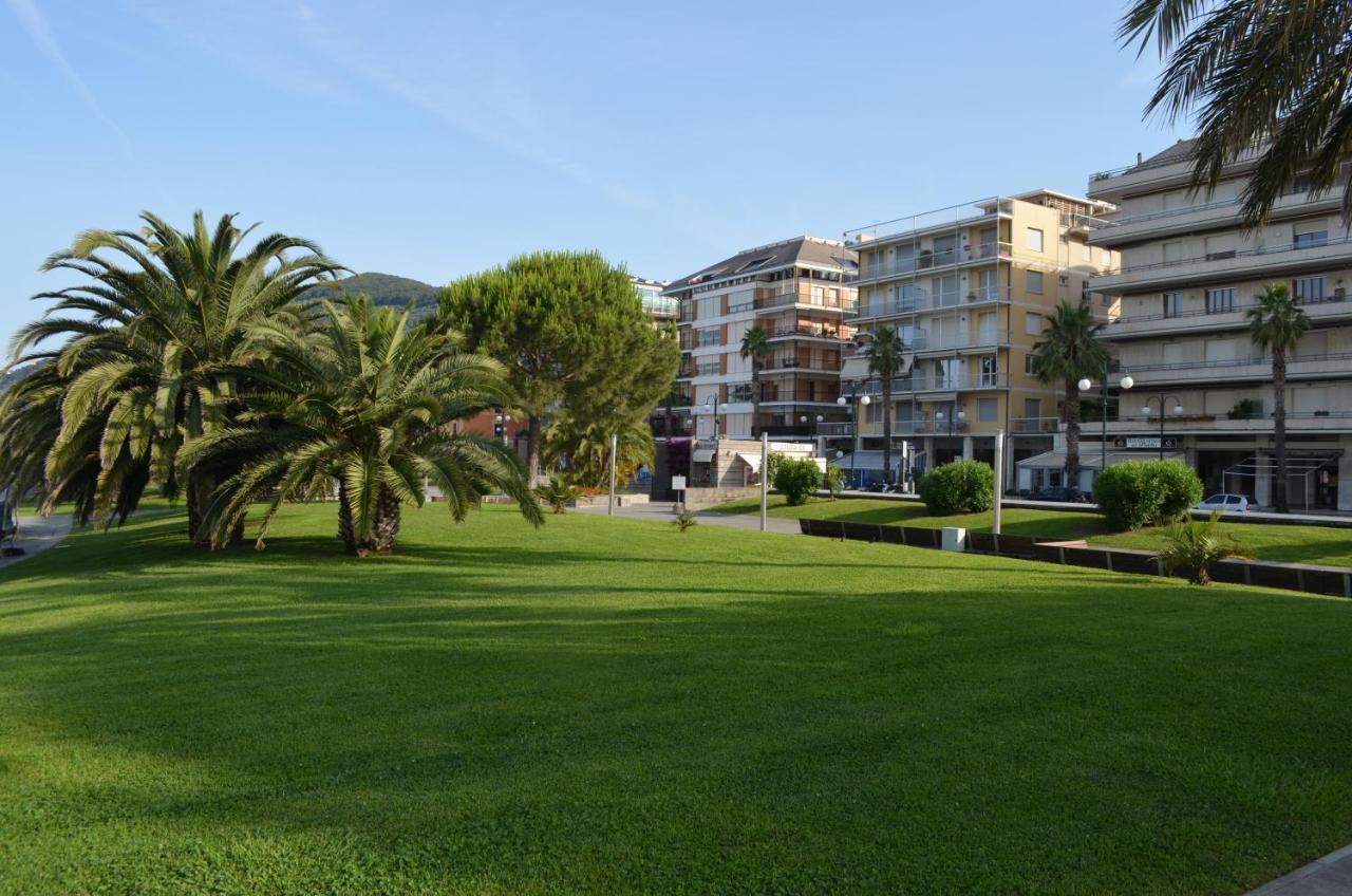 Hotel Doria Chiavari Exteriér fotografie